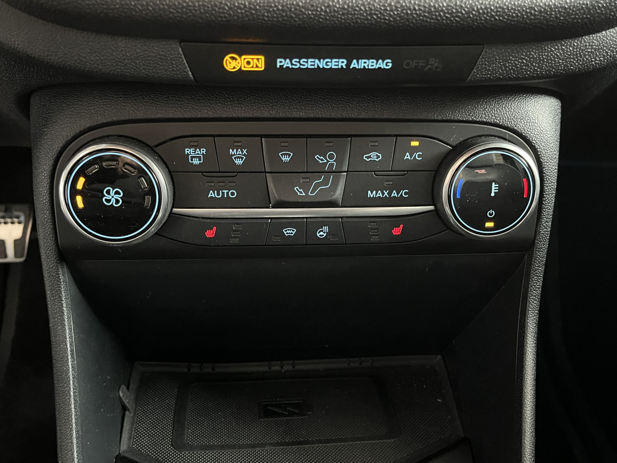 FORD FIESTA ST 1,5 200 EDITION LIMITED PACK PERF GPS CAMERA REGULATEUR HIFI B&O PACK HIVER FULL LED KEYLESS SUSPENSION PERFORMANCE FORD  ETAT NEUF