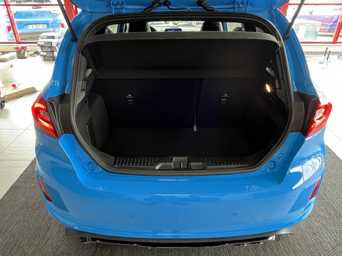 FORD FIESTA ST 1,5 200 EDITION LIMITED PACK PERF GPS CAMERA REGULATEUR HIFI B&O PACK HIVER FULL LED KEYLESS SUSPENSION PERFORMANCE FORD  ETAT NEUF