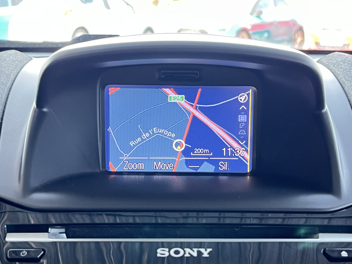 FORD FIESTA 1,6 182 GPS KEYLESS PARK PILOT RECARO HIFI SONY BLUETOOTH FEUX HALOGENE JANTES 17 1 ERE MAIN EXCELLENT ETAT