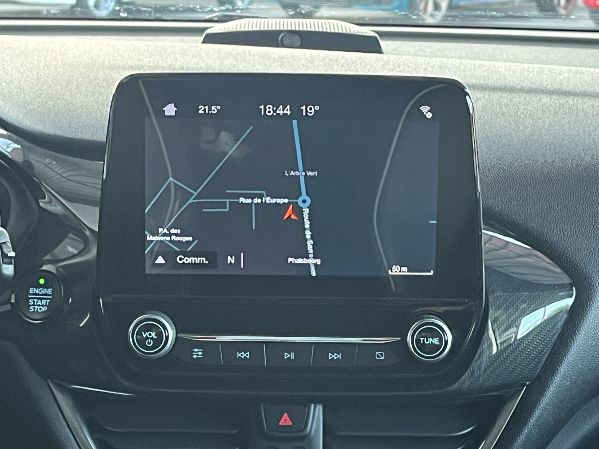FORD FIESTA ST 1,5 200 TOIT PANORAMIQUE  GPS  KEYLESS APPLE CARPLAY FULL LED BLUETOOTH HIFI B&O REGULATEUR LIMITEUR PACK HIVER PARK PILOT JANTES 18 EXCELLENT ETAT
