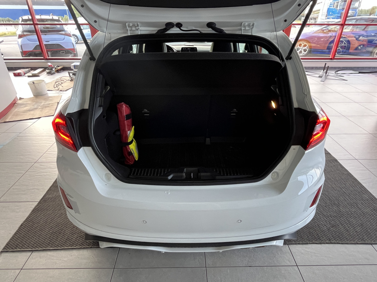FORD FIESTA ST 1,5 200 TOIT PANORAMIQUE  GPS  KEYLESS APPLE CARPLAY FULL LED BLUETOOTH HIFI B&O REGULATEUR LIMITEUR PACK HIVER PARK PILOT JANTES 18 EXCELLENT ETAT