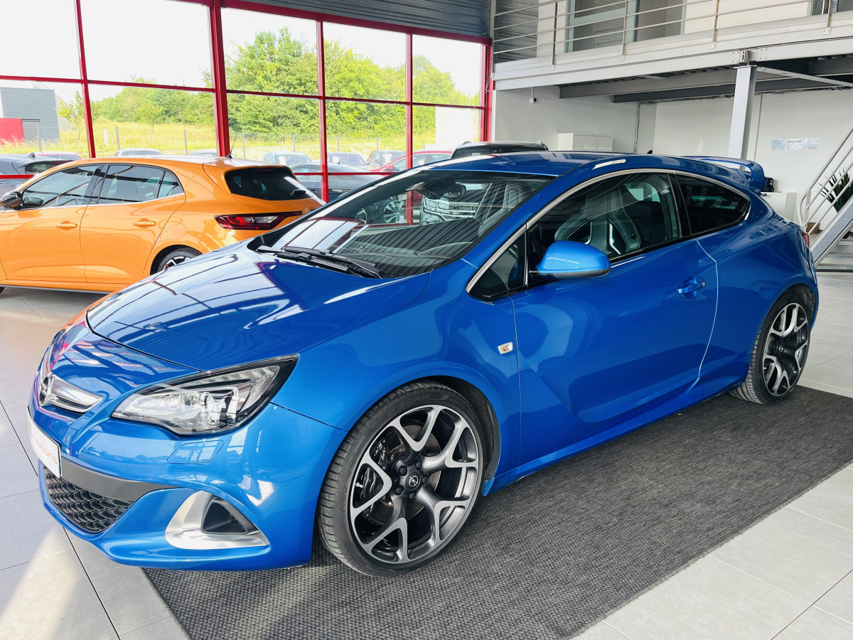 OPEL ASTRA GTC OPC 2,0 TURBO 280 PACK PERFORMANCE HIFI INFINITY GPS SIEGES RECARO PERF JANTES 20 BI-XENON PACK APPARENCE FREIN BREMBO PARK PILOT  EXCELLENT ETAT