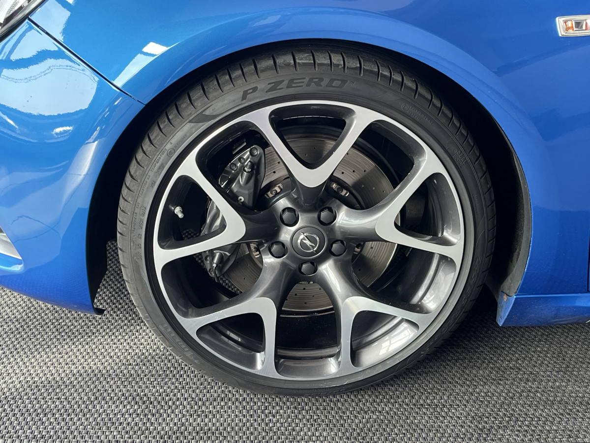 OPEL ASTRA GTC OPC 2,0 TURBO 280 PACK PERFORMANCE HIFI INFINITY GPS SIEGES RECARO PERF JANTES 20 BI-XENON PACK APPARENCE FREIN BREMBO PARK PILOT  EXCELLENT ETAT