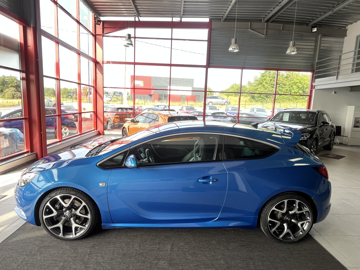 OPEL ASTRA GTC OPC 2,0 TURBO 280 PACK PERFORMANCE HIFI INFINITY GPS SIEGES RECARO PERF JANTES 20 BI-XENON PACK APPARENCE FREIN BREMBO PARK PILOT  EXCELLENT ETAT