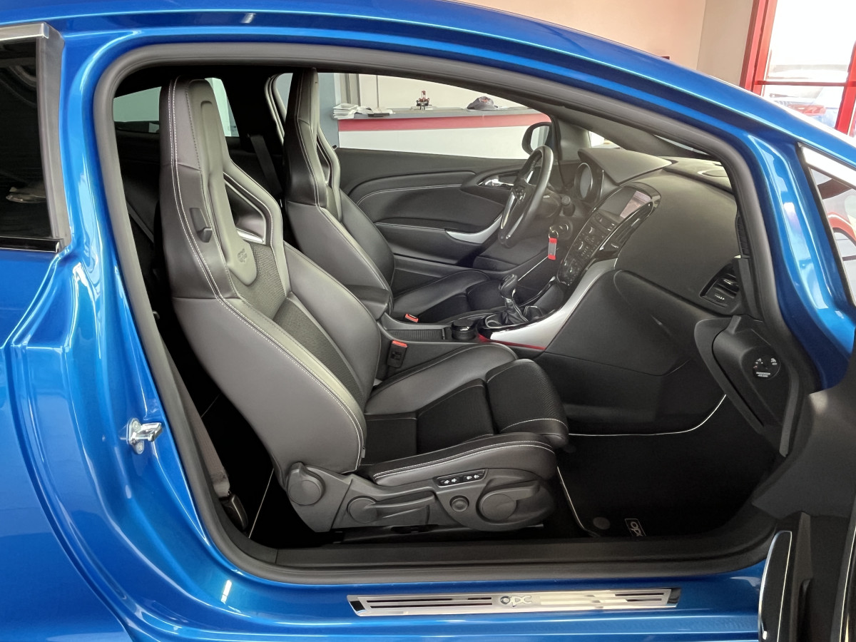 OPEL ASTRA GTC OPC 2,0 TURBO 280 PACK PERFORMANCE HIFI INFINITY GPS SIEGES RECARO PERF JANTES 20 BI-XENON PACK APPARENCE FREIN BREMBO PARK PILOT  EXCELLENT ETAT