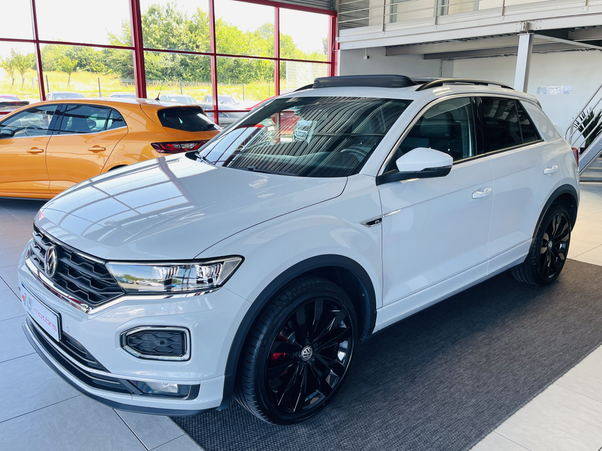 VOLKSWAGEN T-ROC 2,0 TSI 190 R-LINE DSG7 4MOTION TOIT PANORAMIQUE OUVRANT APPLE CARPLAY  DMS  ACC GPS CAMERA VIRTUAL COCKPIT HIFI BEATS FULL LED REGULATEUR LIMITEUR JANTE 19 EXCELLENT ETAT
