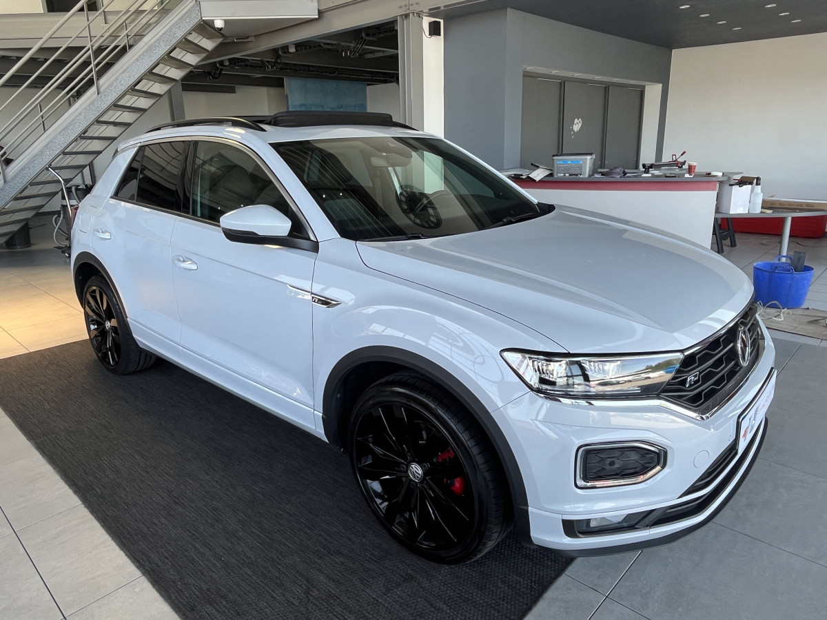 VOLKSWAGEN T-ROC 2,0 TSI 190 R-LINE DSG7 4MOTION TOIT PANORAMIQUE OUVRANT APPLE CARPLAY  DMS  ACC GPS CAMERA VIRTUAL COCKPIT HIFI BEATS FULL LED REGULATEUR LIMITEUR JANTE 19 EXCELLENT ETAT