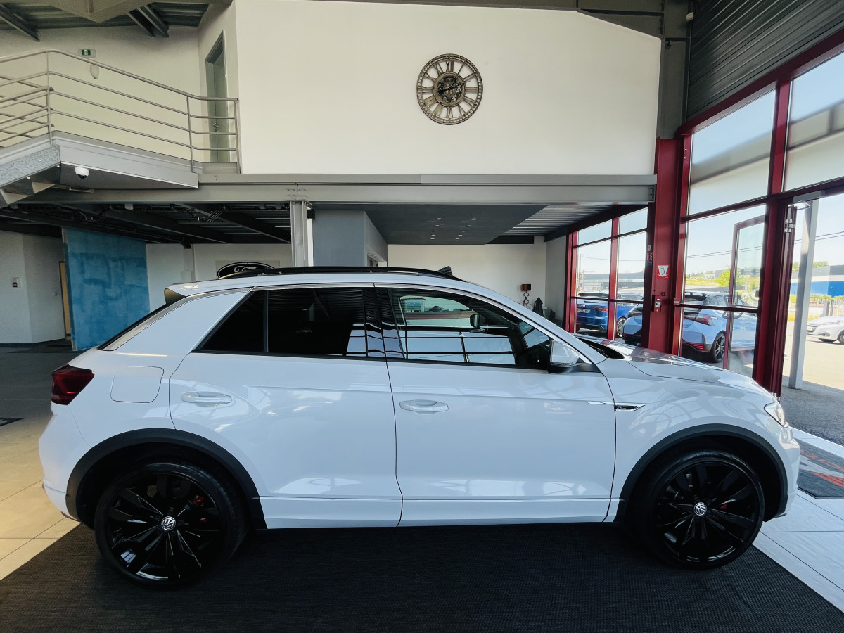 VOLKSWAGEN T-ROC 2,0 TSI 190 R-LINE DSG7 4MOTION TOIT PANORAMIQUE OUVRANT APPLE CARPLAY  DMS  ACC GPS CAMERA VIRTUAL COCKPIT HIFI BEATS FULL LED REGULATEUR LIMITEUR JANTE 19 EXCELLENT ETAT
