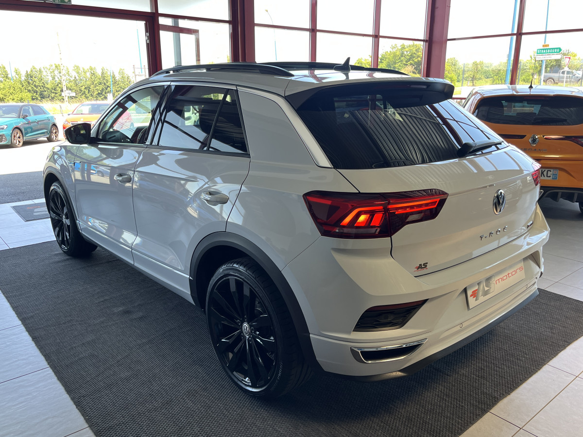 VOLKSWAGEN T-ROC 2,0 TSI 190 R-LINE DSG7 4MOTION TOIT PANORAMIQUE OUVRANT APPLE CARPLAY  DMS  ACC GPS CAMERA VIRTUAL COCKPIT HIFI BEATS FULL LED REGULATEUR LIMITEUR JANTE 19 EXCELLENT ETAT
