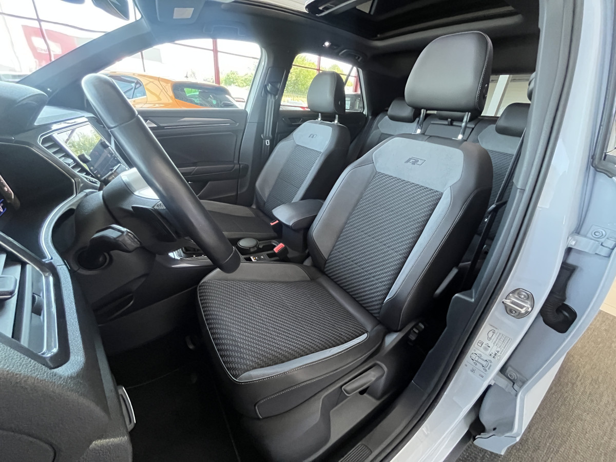 VOLKSWAGEN T-ROC 2,0 TSI 190 R-LINE DSG7 4MOTION TOIT PANORAMIQUE OUVRANT APPLE CARPLAY  DMS  ACC GPS CAMERA VIRTUAL COCKPIT HIFI BEATS FULL LED REGULATEUR LIMITEUR JANTE 19 EXCELLENT ETAT