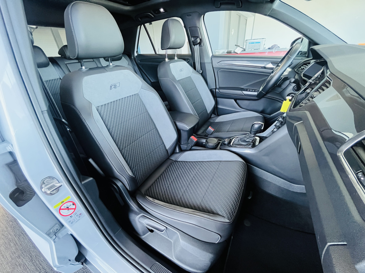 VOLKSWAGEN T-ROC 2,0 TSI 190 R-LINE DSG7 4MOTION TOIT PANORAMIQUE OUVRANT APPLE CARPLAY  DMS  ACC GPS CAMERA VIRTUAL COCKPIT HIFI BEATS FULL LED REGULATEUR LIMITEUR JANTE 19 EXCELLENT ETAT