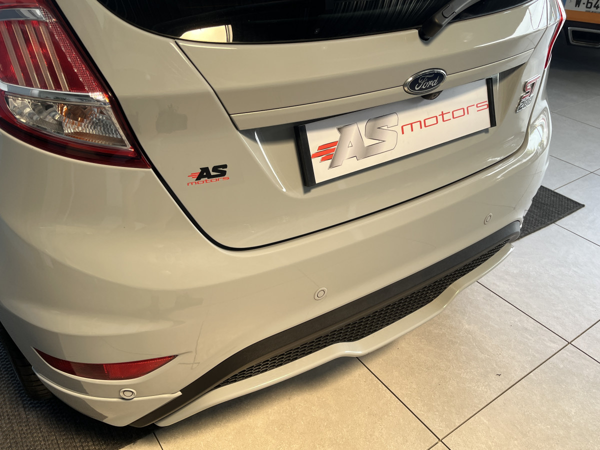 FORD FIESTA ST 1,6 200 EDITION LIMITED PACK PERF CAMERA  REGULATEUR KEYLESS RECARO SONY PARK PILOT BLUETOOTH JANTES 17 ETAT COLLECTOR