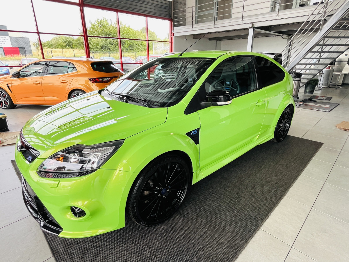 FORD FOCUS RS 2,5 305  PACK ELECTRIQUE GPS CAMERA PACK HIVER BLUETOOTH KEYLESS BI-XENON JANTES 19 SIEGES RECARO  DEUXIEME MAIN EXCELLENT ETAT