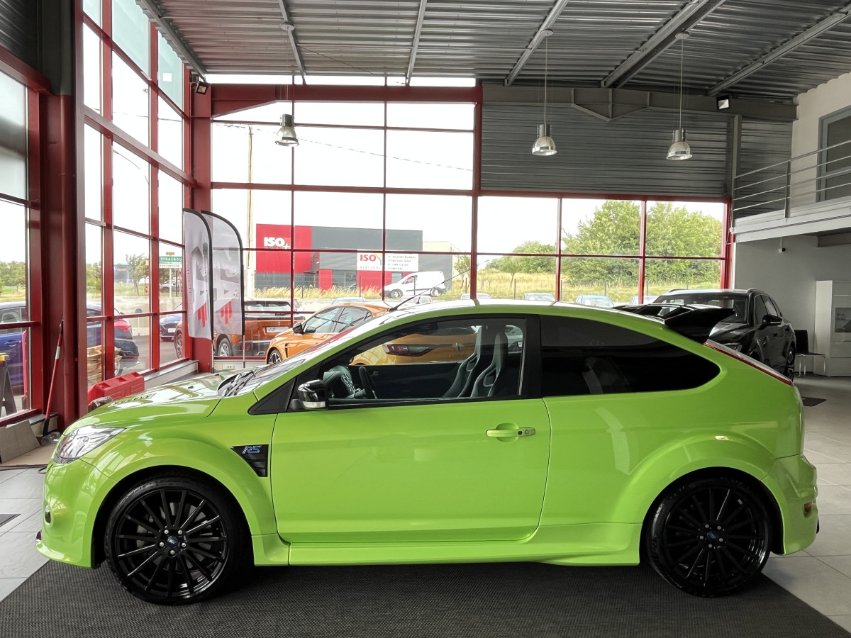 FORD FOCUS RS 2,5 305  PACK ELECTRIQUE GPS CAMERA PACK HIVER BLUETOOTH KEYLESS BI-XENON JANTES 19 SIEGES RECARO  DEUXIEME MAIN EXCELLENT ETAT