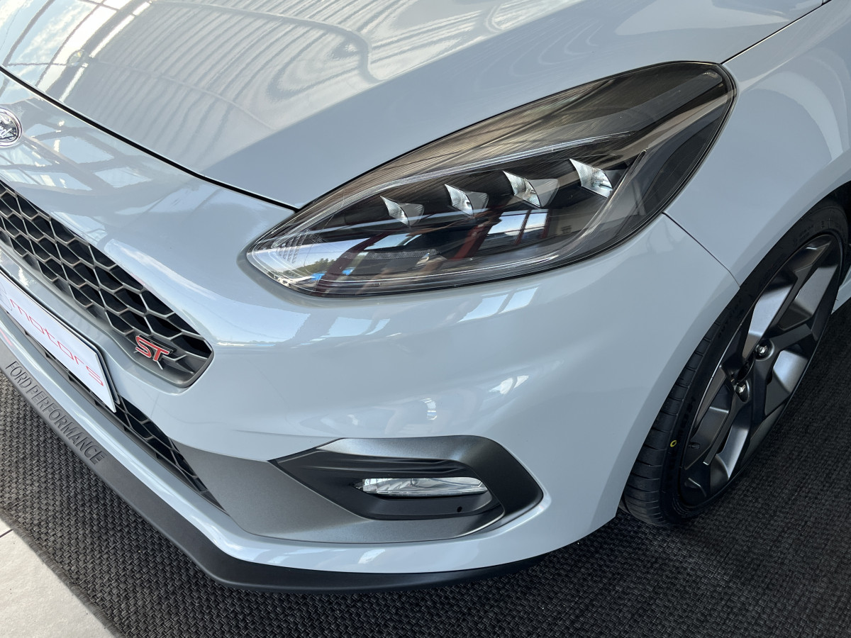 FORD FIESTA ST 1,5 200 PACK PERFORMANCE LAUNCH CONTROL DIFFERENTIEL TOIT PANO  GPS  KEYLESS APPLE CARPLAY FULL LED PARK PILOT BLUETOOTH HIFI B&O REGULATEUR LIMITEUR ECHAPPEMENT MILTEK EXCELLENT ETAT