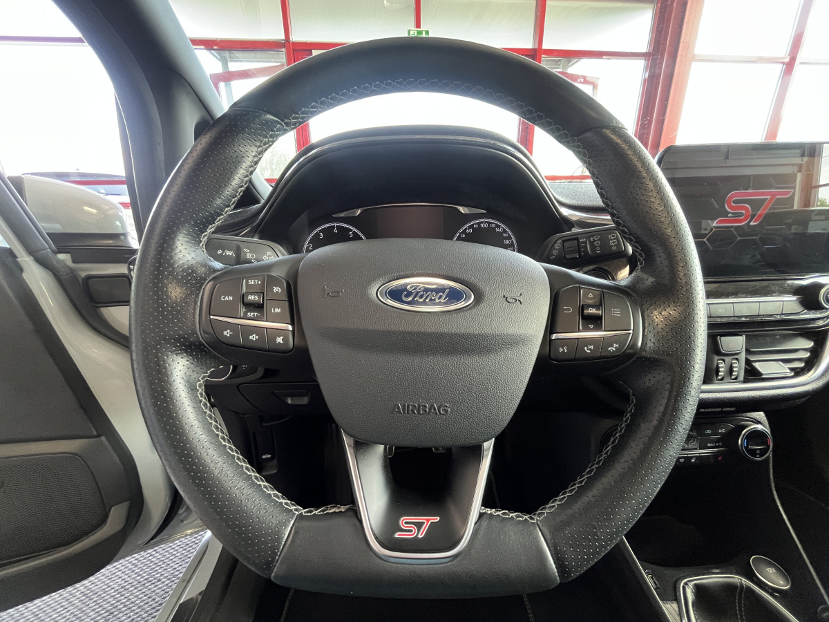 FORD FIESTA ST 1,5 200 PACK PERFORMANCE LAUNCH CONTROL DIFFERENTIEL TOIT PANO  GPS  KEYLESS APPLE CARPLAY FULL LED PARK PILOT BLUETOOTH HIFI B&O REGULATEUR LIMITEUR ECHAPPEMENT MILTEK EXCELLENT ETAT