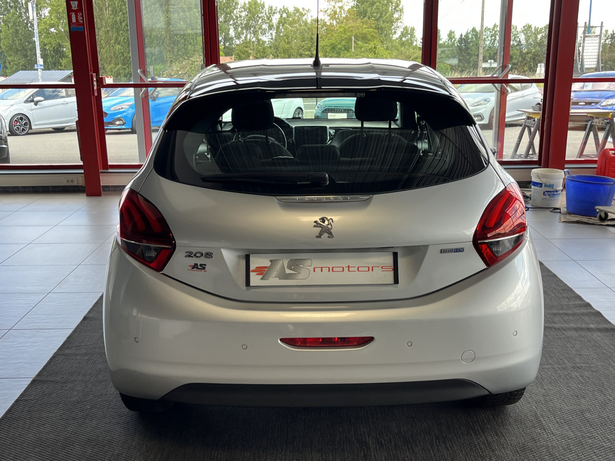 PEUGEOT 208 1,6 HDI 75 ACTIVE BUSINESS GPS REGULATEUR LIMITEUR FEUX HALOGENE PARK PILOT TRES BON ETAT