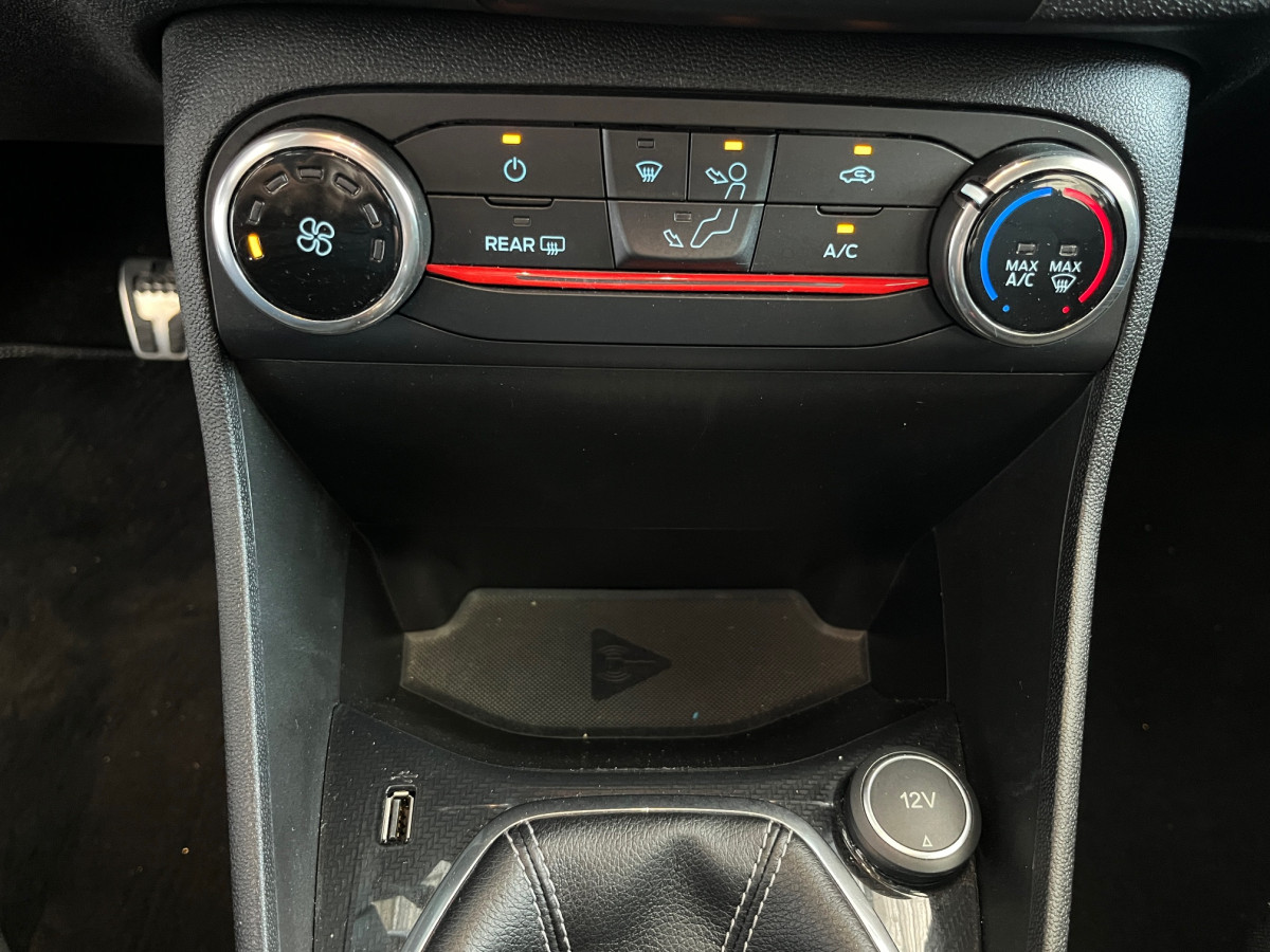 FORD FIESTA ST LINE 1,0 100 GPS APPLE CARPLAY HIFI B&O PARK PILOT KEYLESS ECHAPPEMENT MILTEK FEUX HALOGENE EXCELLENT ETAT