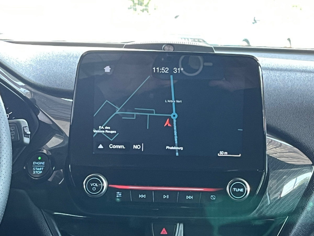 FORD FIESTA ST LINE 1,0 100 GPS APPLE CARPLAY HIFI B&O PARK PILOT KEYLESS ECHAPPEMENT MILTEK FEUX HALOGENE EXCELLENT ETAT