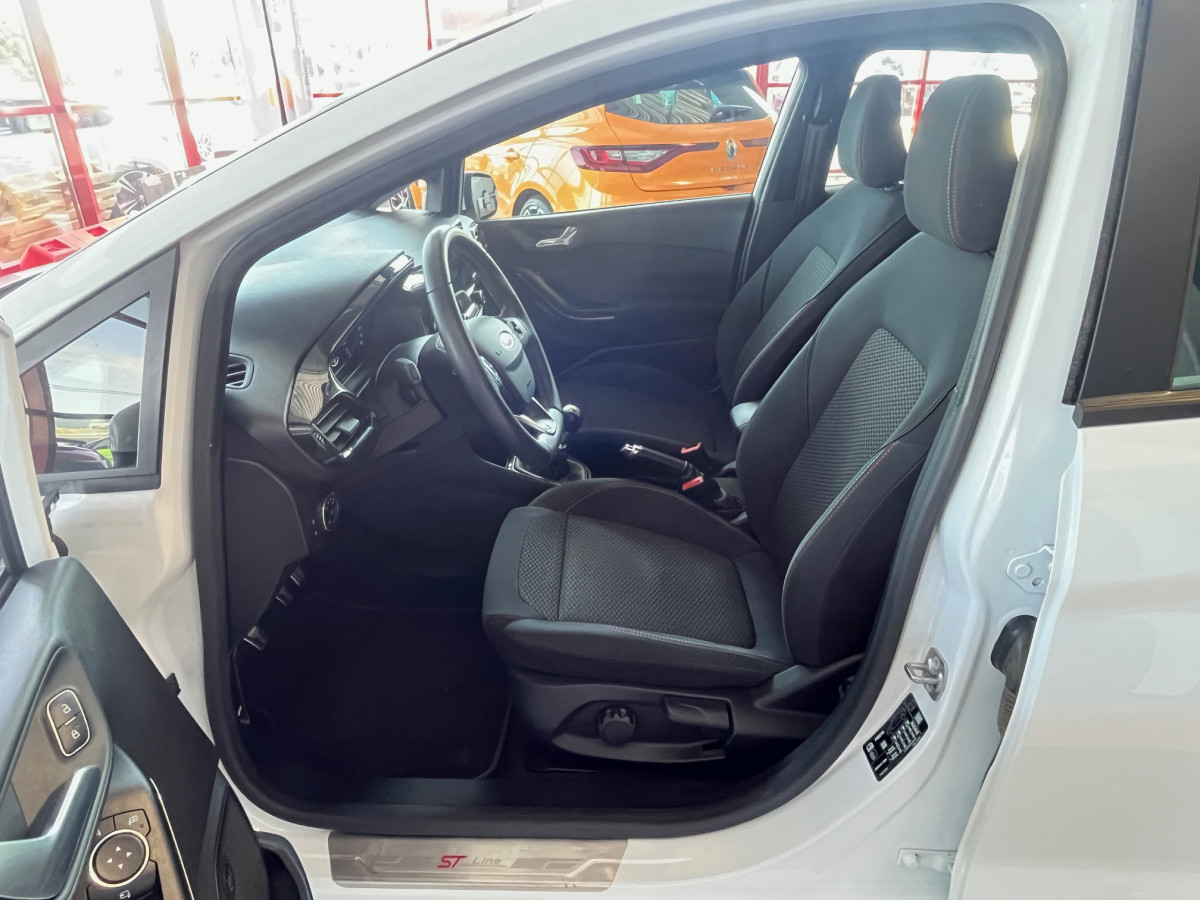 FORD FIESTA ST LINE 1,0 100 GPS APPLE CARPLAY HIFI B&O PARK PILOT KEYLESS ECHAPPEMENT MILTEK FEUX HALOGENE EXCELLENT ETAT