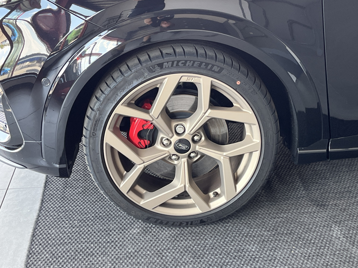 FORD PUMA ST 1,5 200 GOLD EDITION 176/999  PACK PERF GPS CAMERA  FEUX FULL LED HIFI B&O APPLE CAR PLAY PACK HIVER  PARK ASSIST KEYLESS ECHAPPEMENT A CLAPET ETAT NEUF
