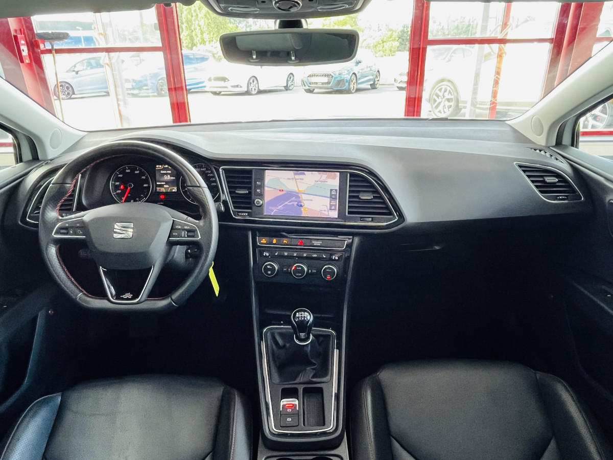SEAT LEON FR 1,8 TSI 180 TOIT PANORAMIQUE OUVRANT GPS ACC HIFI BEATS DRIVE PROFILE PARK PILOT SIEGE CUIR JANTES 18 FULL LED EXCELLENT ETAT