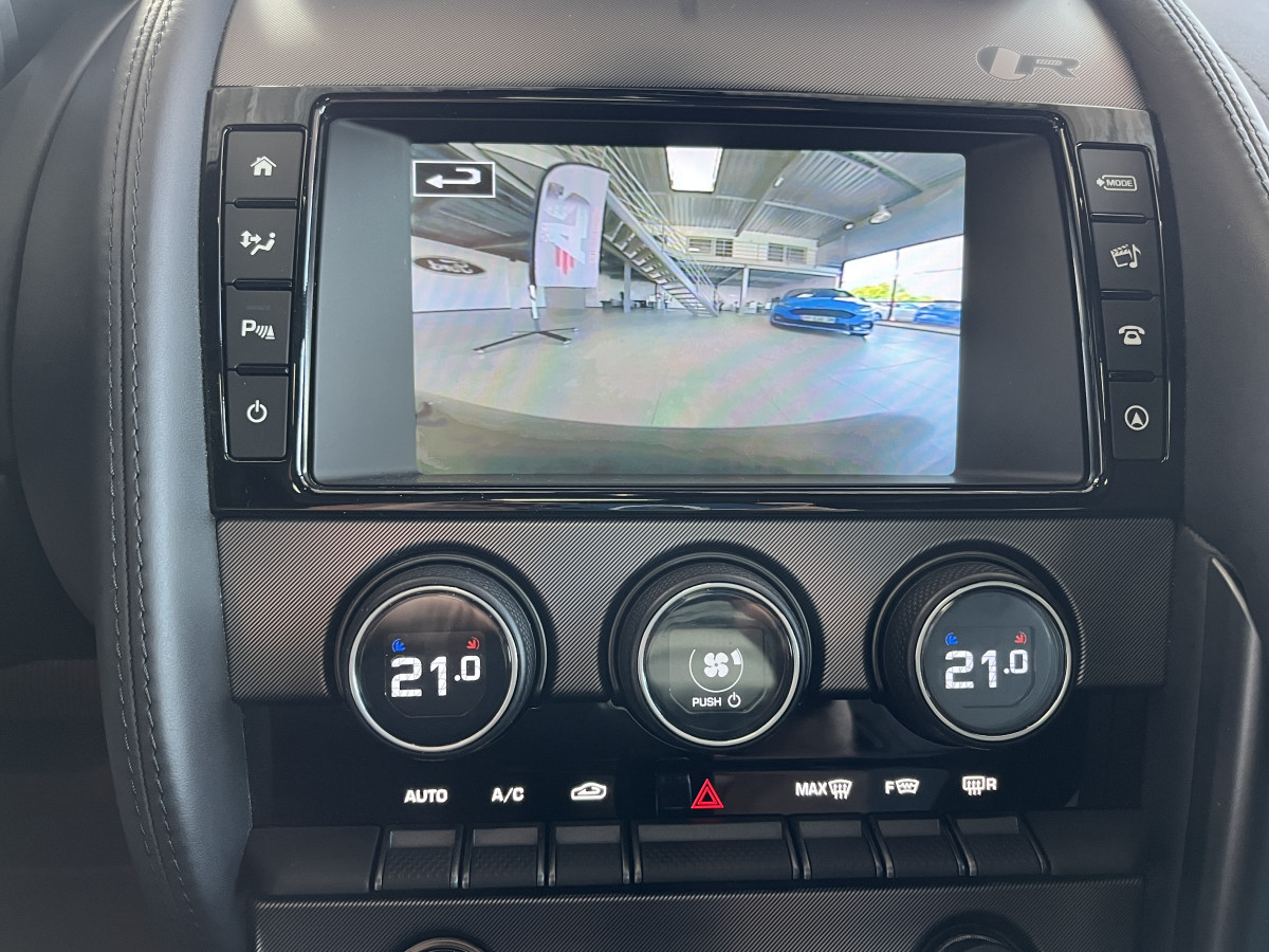 JAGUAR F-TYPE COUPE 5,0 V8 550 R BVA8 AWD TOIT PANORAMIQUE  GPS CAMERA BI-XENON HIFI MERIDIAN SIEGE PERFORMANCE REGULATEUR JANTES 20 ECHAPPEMENT SPORT A CLAPETS JANTES 20 EXCELLENT ETAT