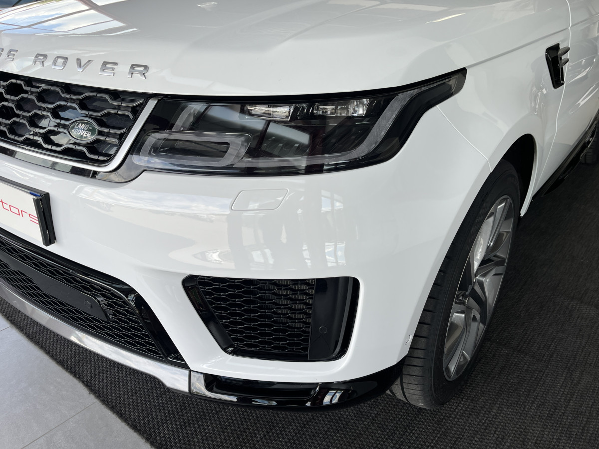 LAND ROVER RANGE ROVER SPORT 2,0 P400E PHEV 404 HSE 4X4  ATTELAGE TOIT PANORAMIQUE GPS CAMERA KEYLESS  REGULATEUR LIMITEUR HIFI MERIDIAN PHARES  MATRIX LED SUSPENSION PNEUMATIQUE JANTE 21 EXCELLENT ETAT
