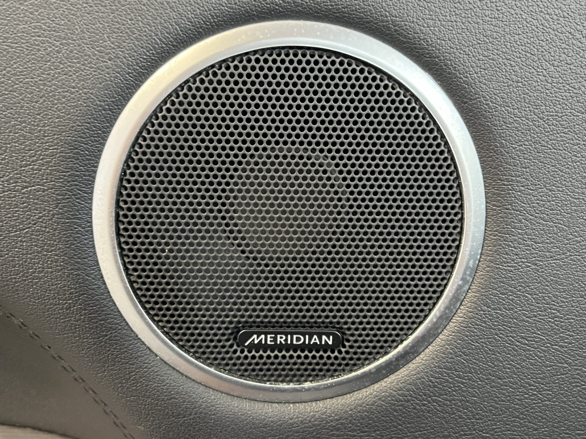 LAND ROVER RANGE ROVER SPORT 2,0 P400E PHEV 404 HSE 4X4  ATTELAGE TOIT PANORAMIQUE GPS CAMERA KEYLESS  REGULATEUR LIMITEUR HIFI MERIDIAN PHARES  MATRIX LED SUSPENSION PNEUMATIQUE JANTE 21 EXCELLENT ETAT