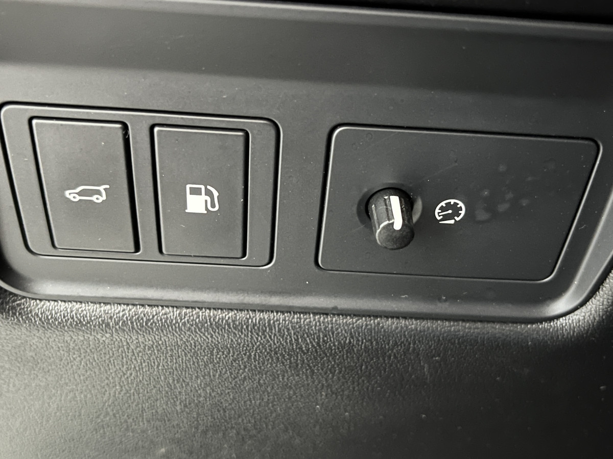 LAND ROVER RANGE ROVER SPORT 2,0 P400E PHEV 404 HSE 4X4  ATTELAGE TOIT PANORAMIQUE GPS CAMERA KEYLESS  REGULATEUR LIMITEUR HIFI MERIDIAN PHARES  MATRIX LED SUSPENSION PNEUMATIQUE JANTE 21 EXCELLENT ETAT