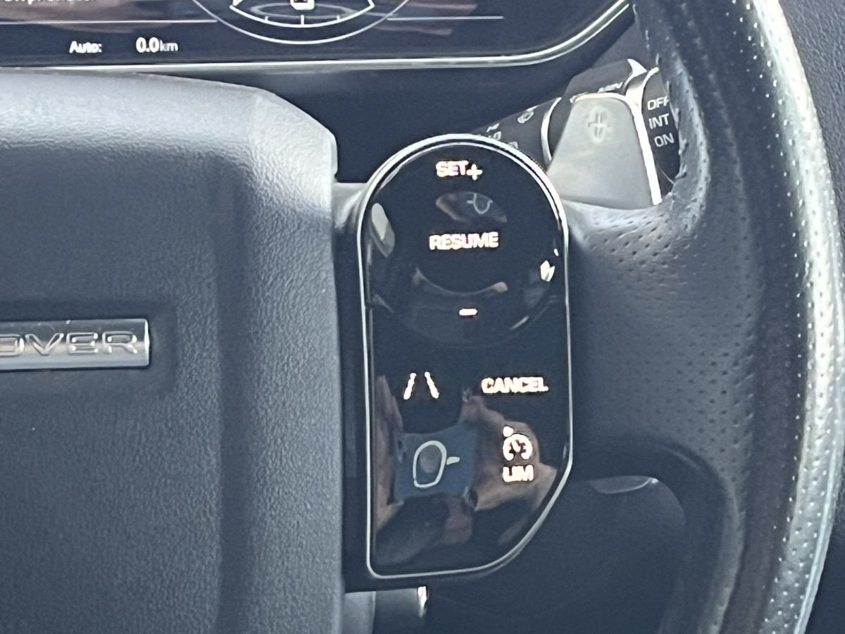 LAND ROVER RANGE ROVER SPORT 2,0 P400E PHEV 404 HSE 4X4  ATTELAGE TOIT PANORAMIQUE GPS CAMERA KEYLESS  REGULATEUR LIMITEUR HIFI MERIDIAN PHARES  MATRIX LED SUSPENSION PNEUMATIQUE JANTE 21 EXCELLENT ETAT