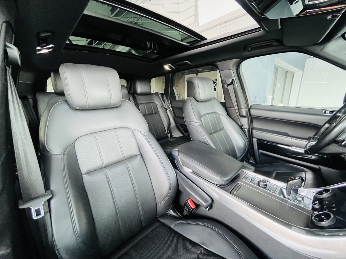 LAND ROVER RANGE ROVER SPORT 2,0 P400E PHEV 404 HSE 4X4  ATTELAGE TOIT PANORAMIQUE GPS CAMERA KEYLESS  REGULATEUR LIMITEUR HIFI MERIDIAN PHARES  MATRIX LED SUSPENSION PNEUMATIQUE JANTE 21 EXCELLENT ETAT