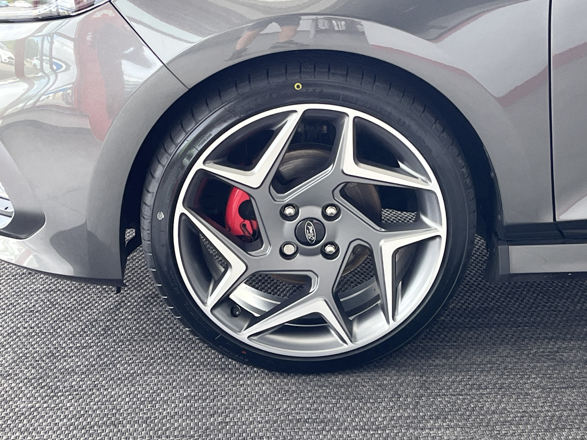 FORD FIESTA ST 1,5 200 PACK PERFORMANCE DIFFERENTIEL + LAUNCH CONTROL  TOIT PANO  APPLE CARPLAY FULL LED ECHAPPEMENT MILTEK BLUETOOTH KEYLESS  HIFI B&O REGULATEUR LIMITEUR PARK PILOT PACK HIVER JANTES 18 EXCELLENT ETAT