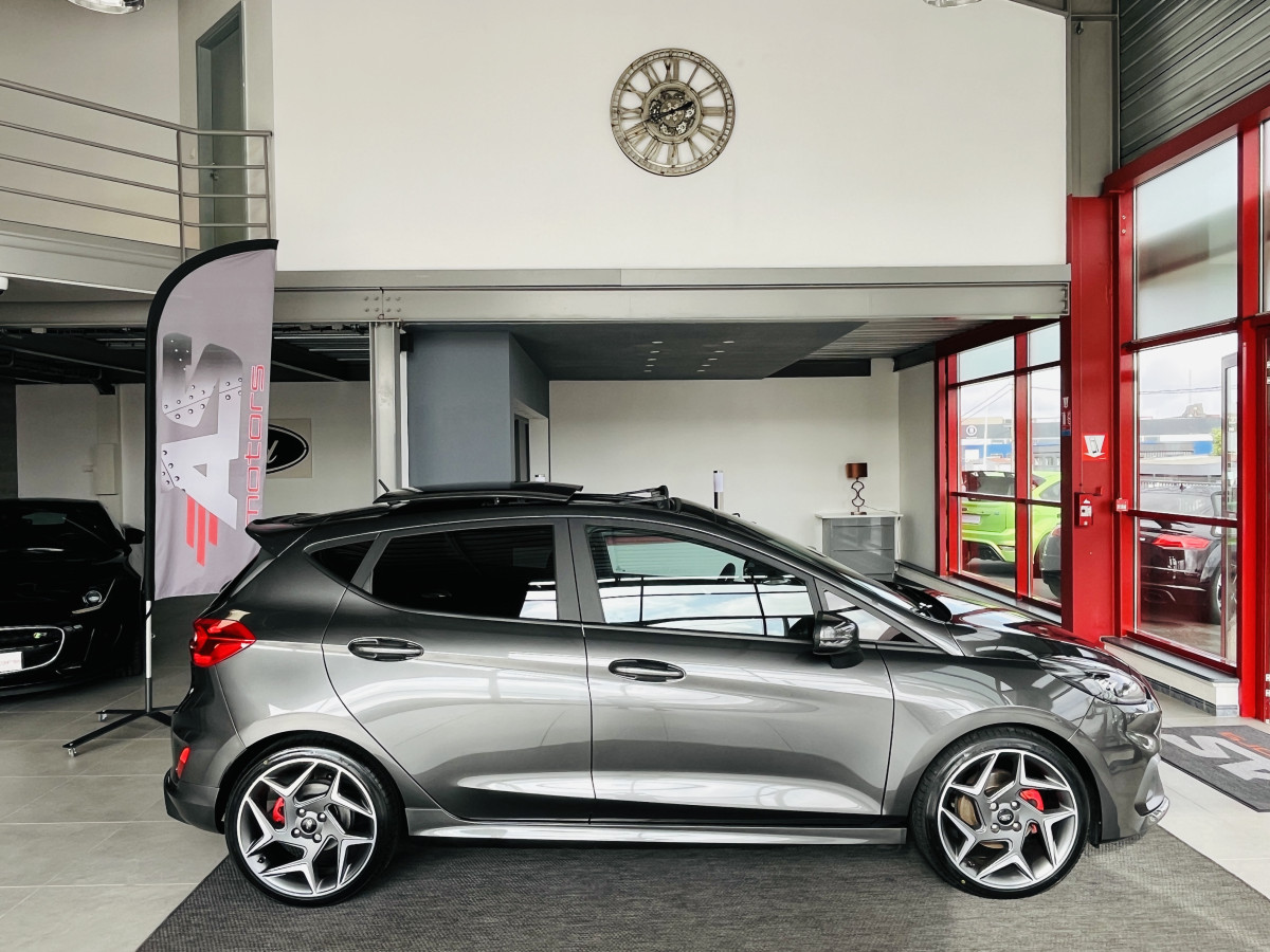 FORD FIESTA ST 1,5 200 PACK PERFORMANCE DIFFERENTIEL + LAUNCH CONTROL  TOIT PANO  APPLE CARPLAY FULL LED ECHAPPEMENT MILTEK BLUETOOTH KEYLESS  HIFI B&O REGULATEUR LIMITEUR PARK PILOT PACK HIVER JANTES 18 EXCELLENT ETAT