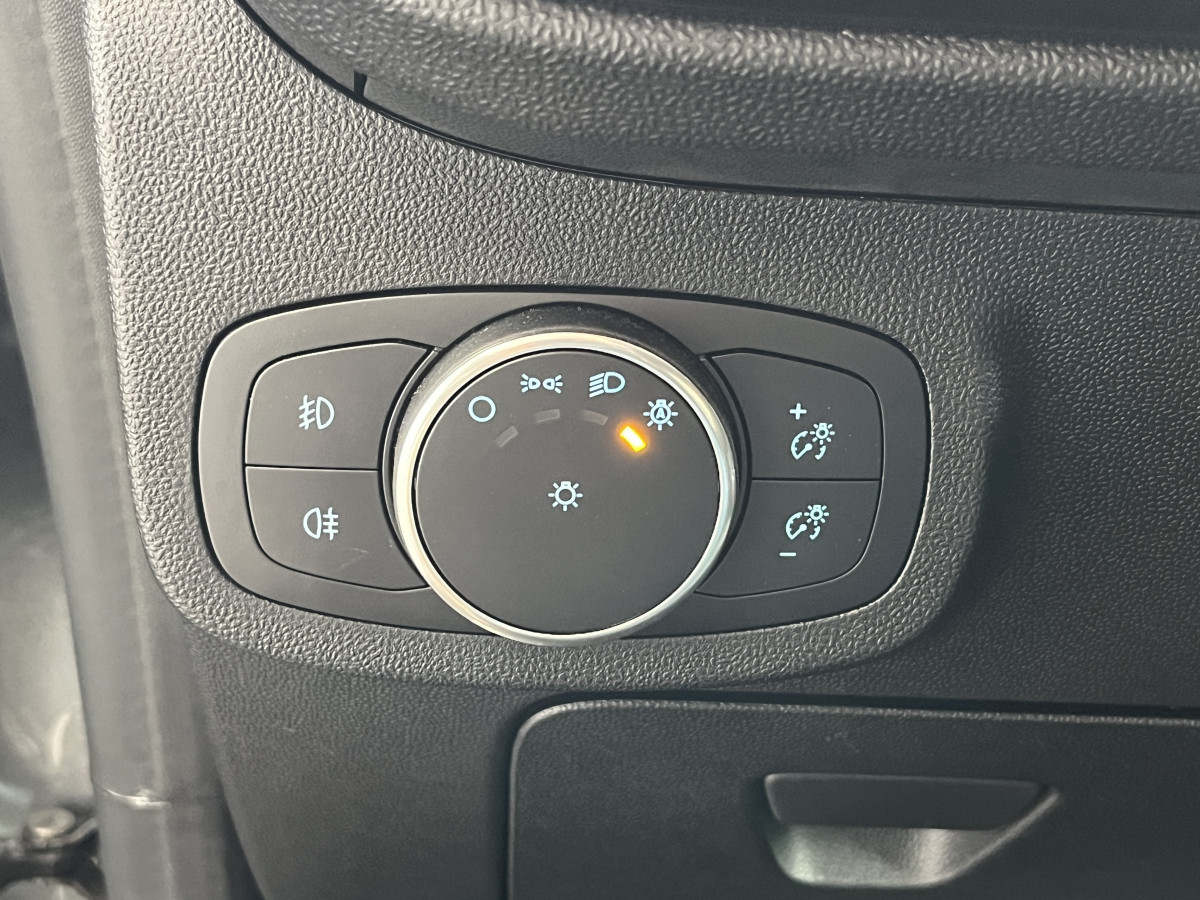 FORD FIESTA ST 1,5 200 PACK PERFORMANCE DIFFERENTIEL + LAUNCH CONTROL  TOIT PANO  APPLE CARPLAY FULL LED ECHAPPEMENT MILTEK BLUETOOTH KEYLESS  HIFI B&O REGULATEUR LIMITEUR PARK PILOT PACK HIVER JANTES 18 EXCELLENT ETAT