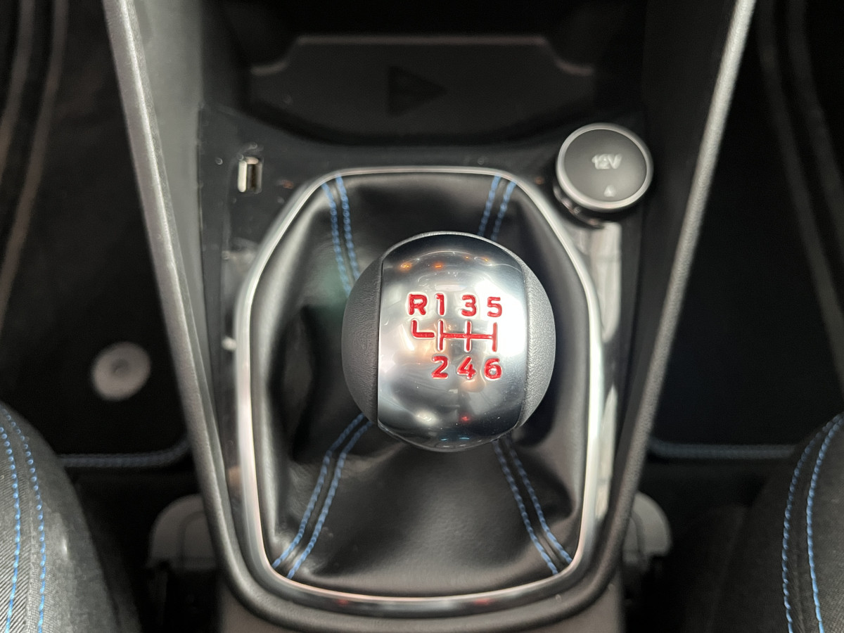 FORD FIESTA ST 1,5 200 PACK PERFORMANCE DIFFERENTIEL + LAUNCH CONTROL  TOIT PANO  APPLE CARPLAY FULL LED ECHAPPEMENT MILTEK BLUETOOTH KEYLESS  HIFI B&O REGULATEUR LIMITEUR PARK PILOT PACK HIVER JANTES 18 EXCELLENT ETAT