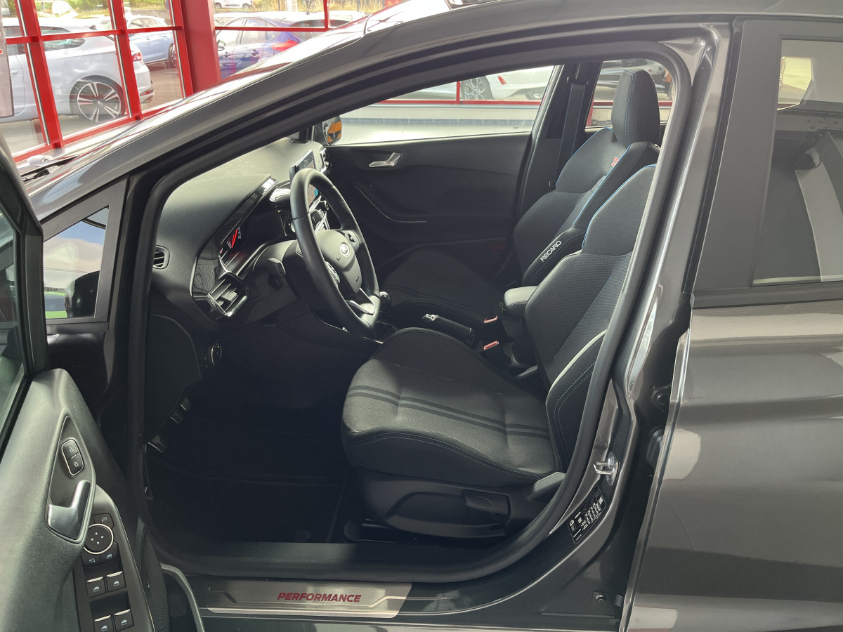 FORD FIESTA ST 1,5 200 PACK PERFORMANCE DIFFERENTIEL + LAUNCH CONTROL  TOIT PANO  APPLE CARPLAY FULL LED ECHAPPEMENT MILTEK BLUETOOTH KEYLESS  HIFI B&O REGULATEUR LIMITEUR PARK PILOT PACK HIVER JANTES 18 EXCELLENT ETAT