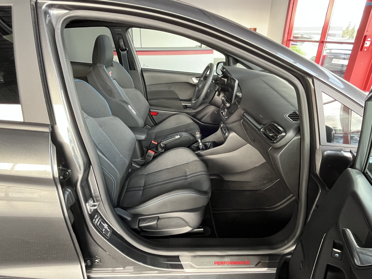 FORD FIESTA ST 1,5 200 PACK PERFORMANCE DIFFERENTIEL + LAUNCH CONTROL  TOIT PANO  APPLE CARPLAY FULL LED ECHAPPEMENT MILTEK BLUETOOTH KEYLESS  HIFI B&O REGULATEUR LIMITEUR PARK PILOT PACK HIVER JANTES 18 EXCELLENT ETAT