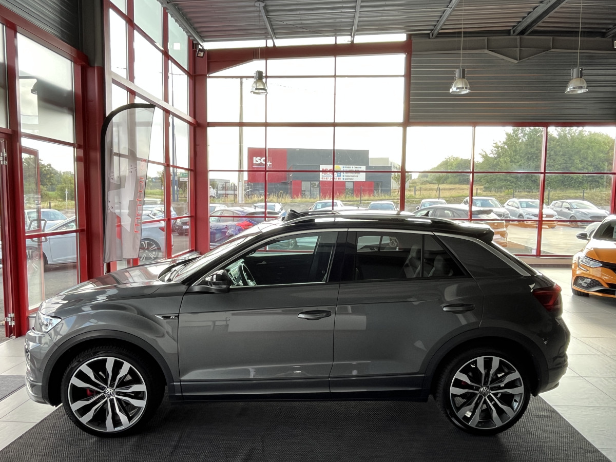 VOLKSWAGEN T-ROC 2,0 TSI 190 R-LINE DSG7 4MOTION TOIT PANORAMIQUE OUVRANT ATTELAGE  APPLE CARPLAY  DMS  ACC GPS CAMERA VIRTUAL COCKPIT HIFI BEATS FULL LED REGULATEUR LIMITEUR JANTE 19 EXCELLENT ETAT