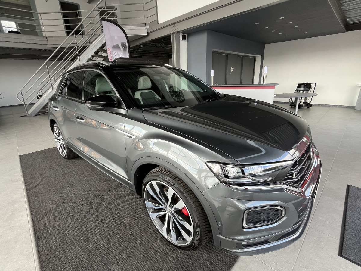 VOLKSWAGEN T-ROC 2,0 TSI 190 R-LINE DSG7 4MOTION TOIT PANORAMIQUE OUVRANT ATTELAGE  APPLE CARPLAY  DMS  ACC GPS CAMERA VIRTUAL COCKPIT HIFI BEATS FULL LED REGULATEUR LIMITEUR JANTE 19 EXCELLENT ETAT