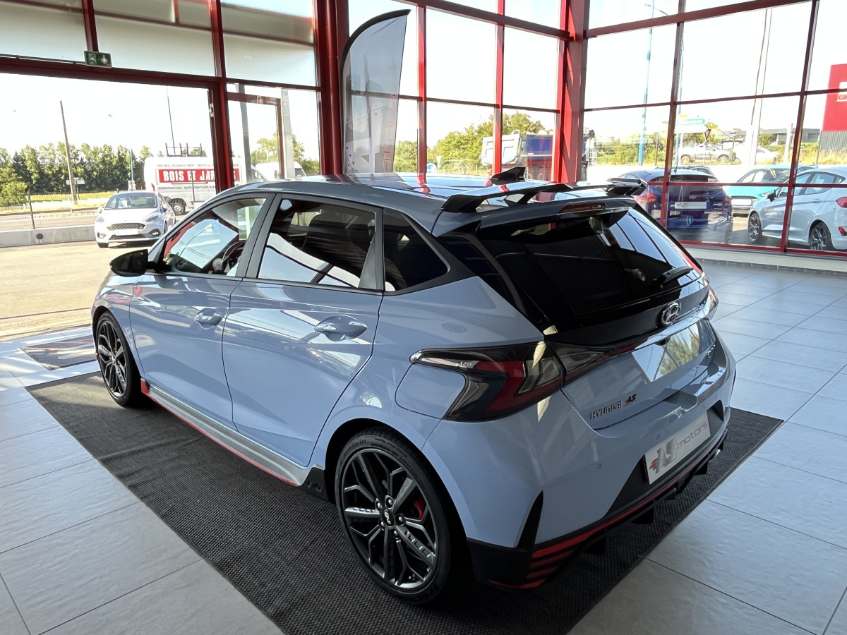 HYUNDAI I20 N 1,6 T-GDI 204 GPS CAMERA APPLE CARPLAY REGULATEUR LIMITEUR KEYLESS VIRTUAL COCKPIT DRIVE SELECT HIFI BOSE FULL LED DIFFERENTIEL A GLISSEMENT ETAT NEUF