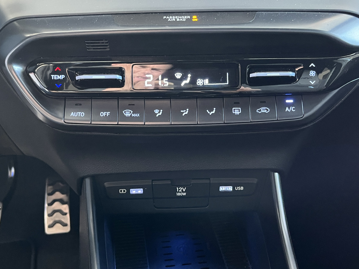 HYUNDAI I20 N 1,6 T-GDI 204 GPS CAMERA APPLE CARPLAY REGULATEUR LIMITEUR KEYLESS VIRTUAL COCKPIT DRIVE SELECT HIFI BOSE FULL LED DIFFERENTIEL A GLISSEMENT ETAT NEUF