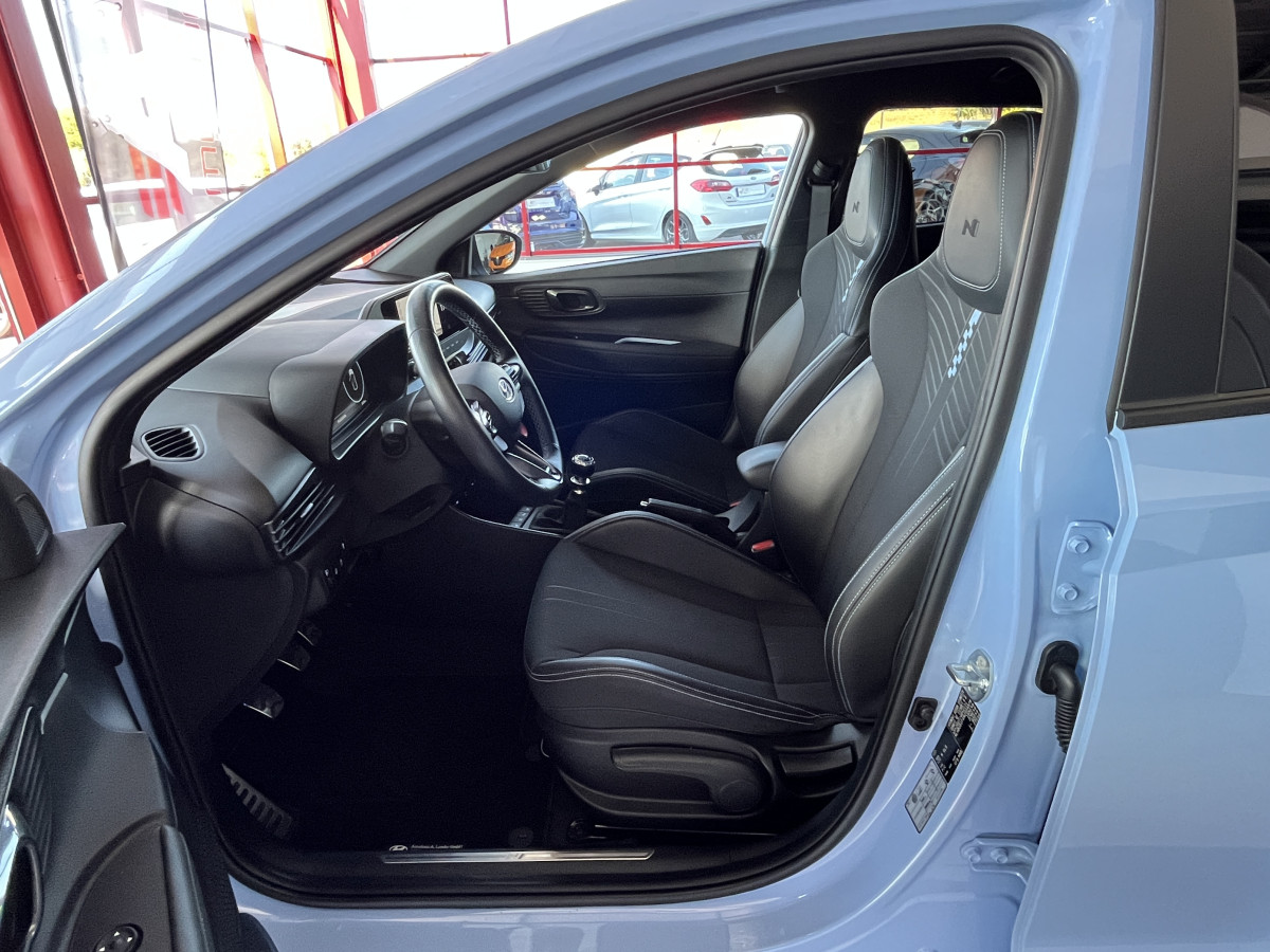 HYUNDAI I20 N 1,6 T-GDI 204 GPS CAMERA APPLE CARPLAY REGULATEUR LIMITEUR KEYLESS VIRTUAL COCKPIT DRIVE SELECT HIFI BOSE FULL LED DIFFERENTIEL A GLISSEMENT ETAT NEUF