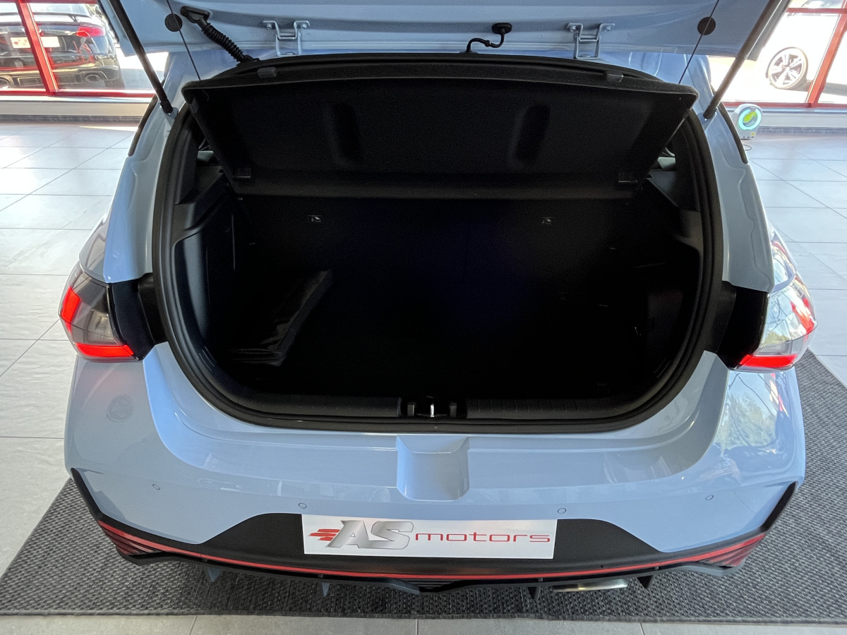 HYUNDAI I20 N 1,6 T-GDI 204 GPS CAMERA APPLE CARPLAY REGULATEUR LIMITEUR KEYLESS VIRTUAL COCKPIT DRIVE SELECT HIFI BOSE FULL LED DIFFERENTIEL A GLISSEMENT ETAT NEUF