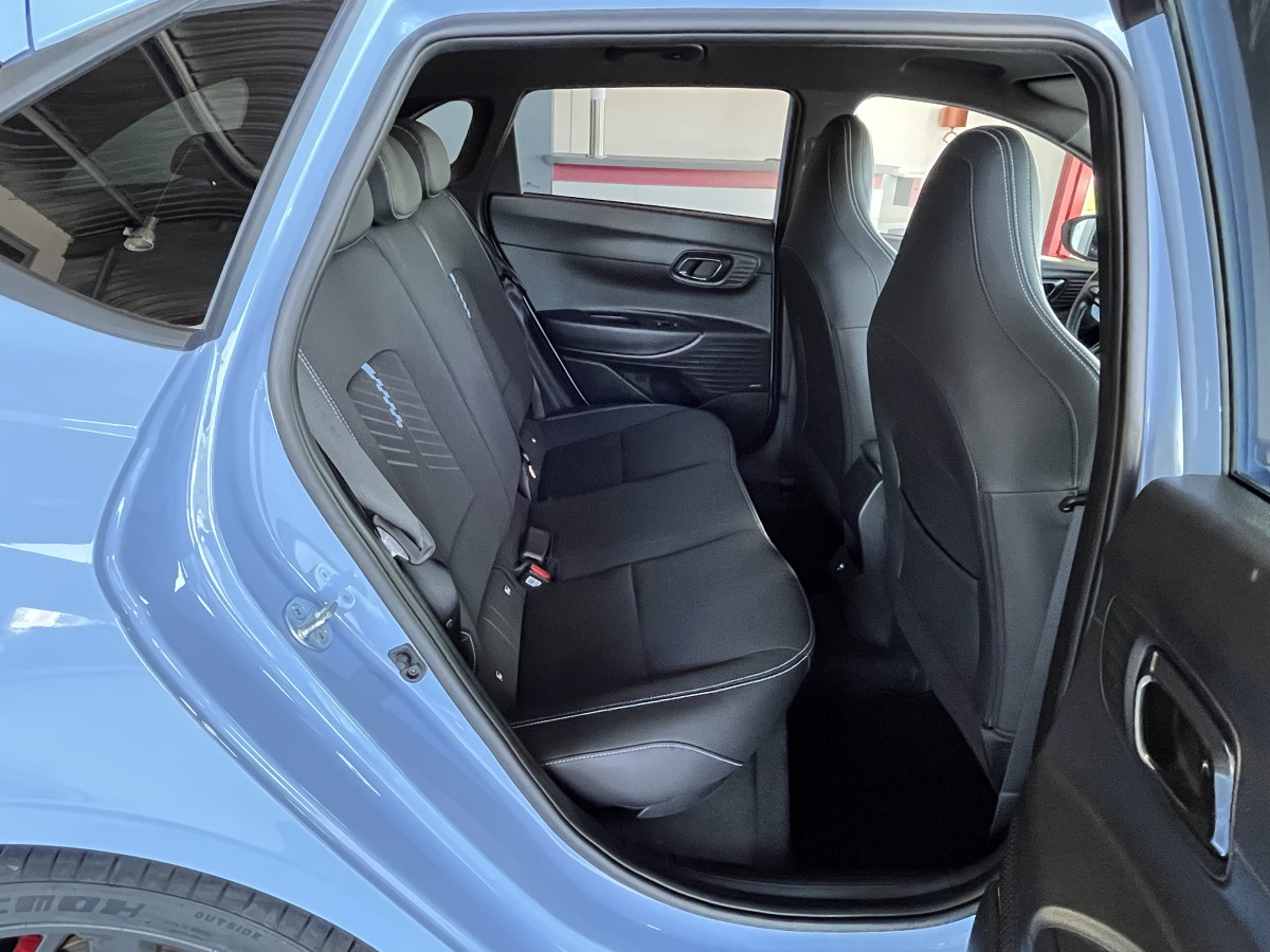 HYUNDAI I20 N 1,6 T-GDI 204 GPS CAMERA APPLE CARPLAY REGULATEUR LIMITEUR KEYLESS VIRTUAL COCKPIT DRIVE SELECT HIFI BOSE FULL LED DIFFERENTIEL A GLISSEMENT ETAT NEUF