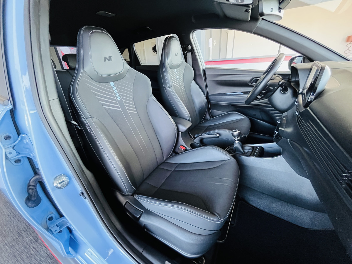 HYUNDAI I20 N 1,6 T-GDI 204 GPS CAMERA APPLE CARPLAY REGULATEUR LIMITEUR KEYLESS VIRTUAL COCKPIT DRIVE SELECT HIFI BOSE FULL LED DIFFERENTIEL A GLISSEMENT ETAT NEUF