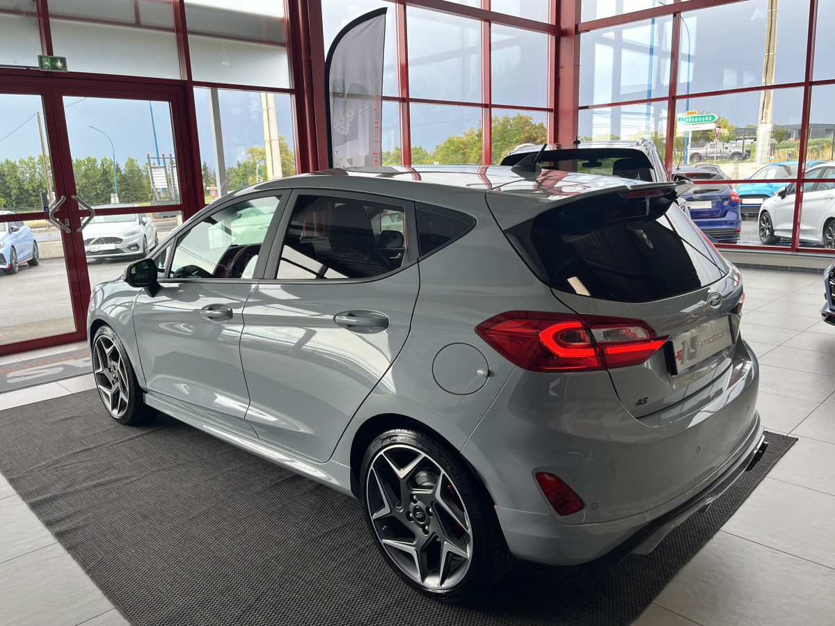 FORD FIESTA ST 1,5 200 PACK PERFORMANCE DIFFERENTIEL LAUNCH CONTROL GPS  APPLE CARPLAY FULL LED KEYLESS BLUETOOTH HIFI B&O REGULATEUR LIMITEUR PACK HIVER ECHAPPEMENT MILTEK EXCELLENT ETAT.