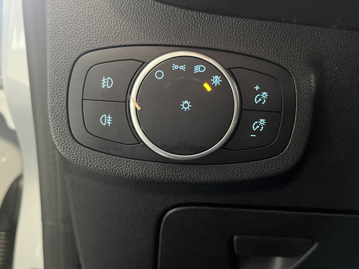 FORD FIESTA ST 1,5 200 PACK PERFORMANCE DIFFERENTIEL LAUNCH CONTROL GPS  APPLE CARPLAY FULL LED KEYLESS BLUETOOTH HIFI B&O REGULATEUR LIMITEUR PACK HIVER ECHAPPEMENT MILTEK EXCELLENT ETAT.