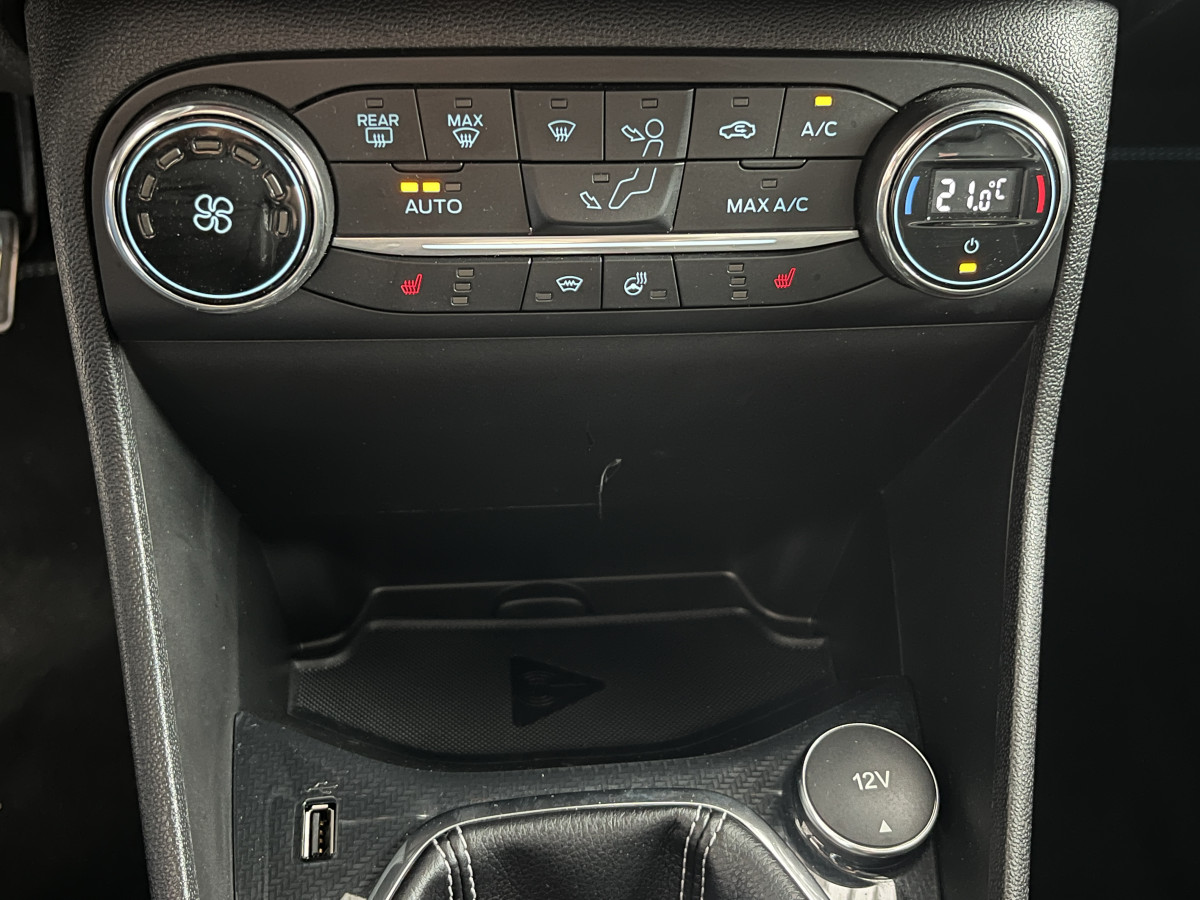 FORD FIESTA ST 1,5 200 PACK PERFORMANCE DIFFERENTIEL LAUNCH CONTROL GPS  APPLE CARPLAY FULL LED KEYLESS BLUETOOTH HIFI B&O REGULATEUR LIMITEUR PACK HIVER ECHAPPEMENT MILTEK EXCELLENT ETAT.