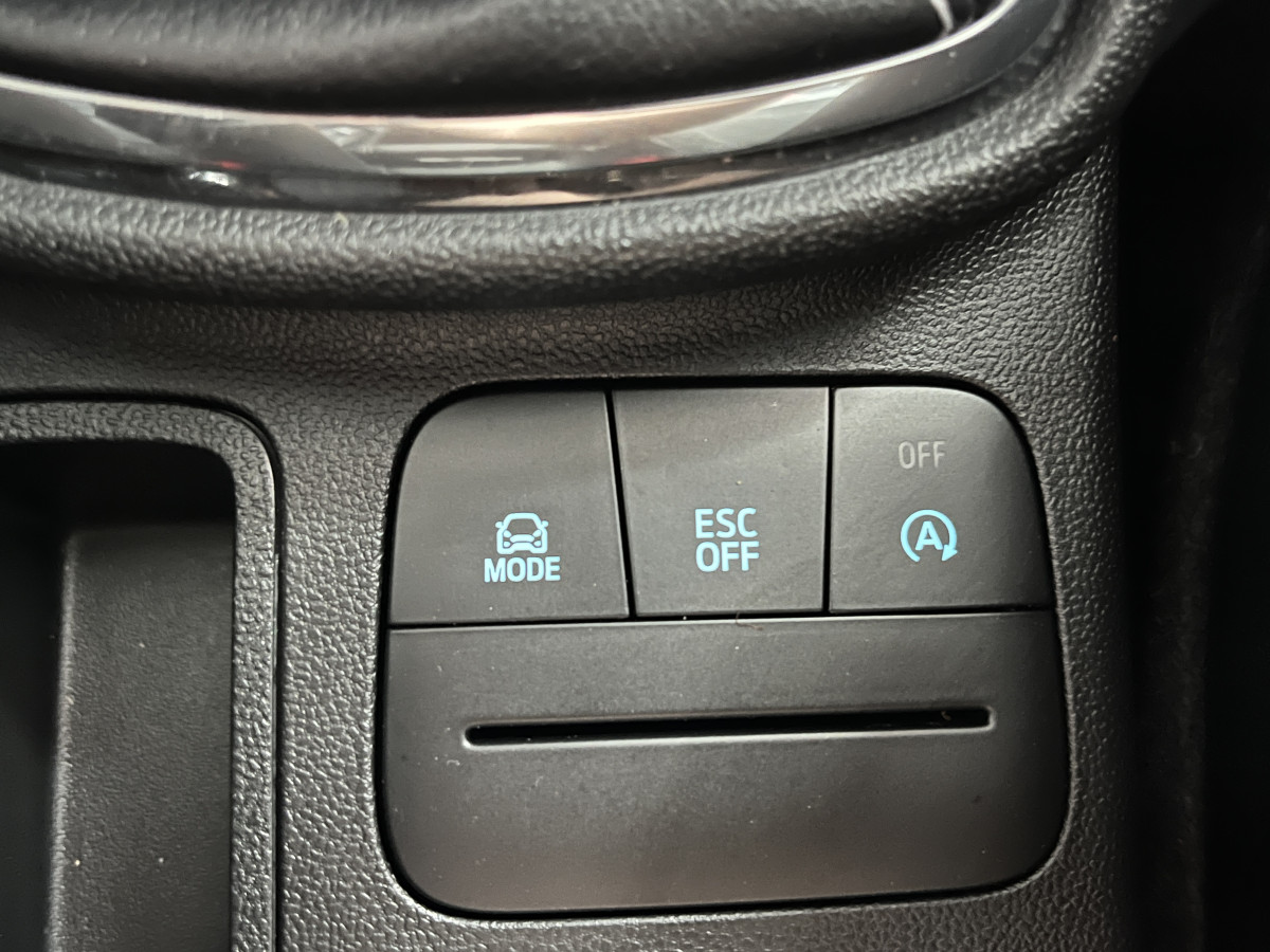 FORD FIESTA ST 1,5 200 PACK PERFORMANCE DIFFERENTIEL LAUNCH CONTROL GPS  APPLE CARPLAY FULL LED KEYLESS BLUETOOTH HIFI B&O REGULATEUR LIMITEUR PACK HIVER ECHAPPEMENT MILTEK EXCELLENT ETAT.